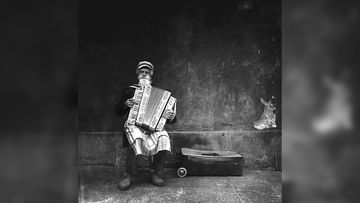 Michał Koralewski from Koziegłowy, Poland won photographer of the year for this shot of an accordionist playing Polish songs. (Source, IPPAWARDS)