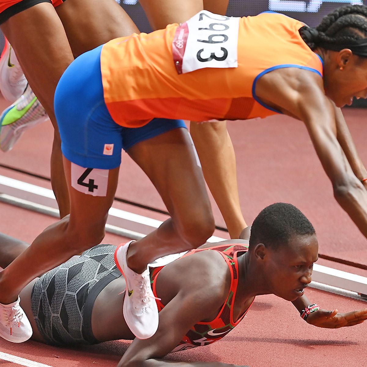 Tokyo Olympics 2021: Sifan Hassan makes remarkable recovery to make 1500m  semifinal after fall with Kenya's Edinah Jebitok