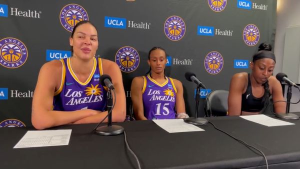 Elizabeth Cambage on X: ✨💜✨ @LASparks ✨💜✨  / X