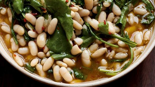 White beans with fennel seeds, chilli and rocket