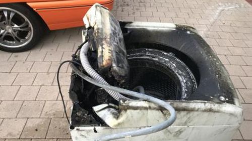 Samsung top-loader washing machine set on fire due to internal fault 