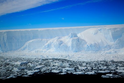 View of the Larsen C iceberg taken from one of British Antarctic Survey’s twin otter. (Ali Rose, British Antarctic Survey)