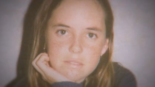 En déjouant Wark, Andrea a non seulement arrêté un psychopathe, mais elle a aidé à percer un - et peut-être deux - meurtres, y compris le mystère de 18 ans entourant l'adolescente disparue Hayley Dodd.  (60 minutes)