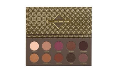 <a href="http://www.sephora.com.au/products/zoeva-cocoa-blend-palette" target="_blank">Cocoa Blend Palette, $38, Zoeva at Sephora</a>