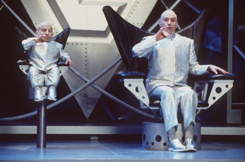 Troyer alongside comedian Mike Myers in the Austin Powers films. (AAP)