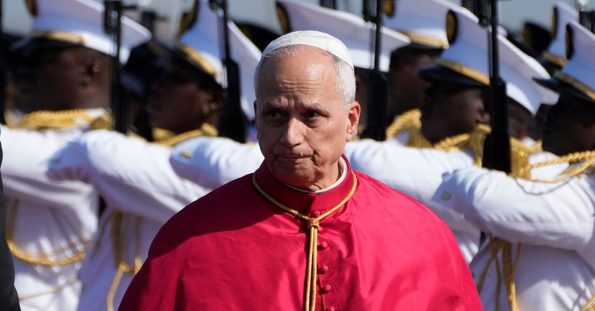 Pope rejects claims of feud with Trump over Iran war