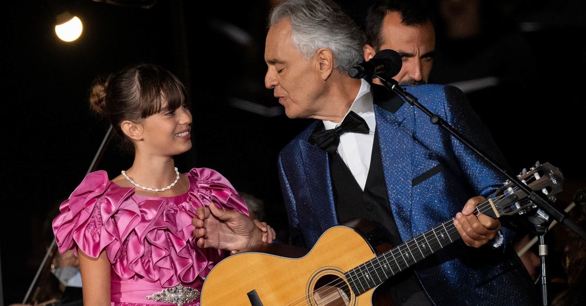 Andrea Bocelli sings with his daughter as he makes history with London performance