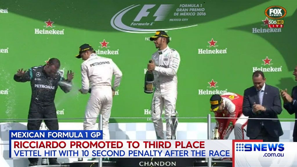 Hamilton wins Mexico GP