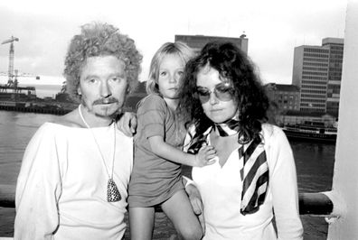Brett Whiteley arrives in Sydney with his wife Wendy Whiteley and daughter Arkie Whiteley on 2 November 1969.