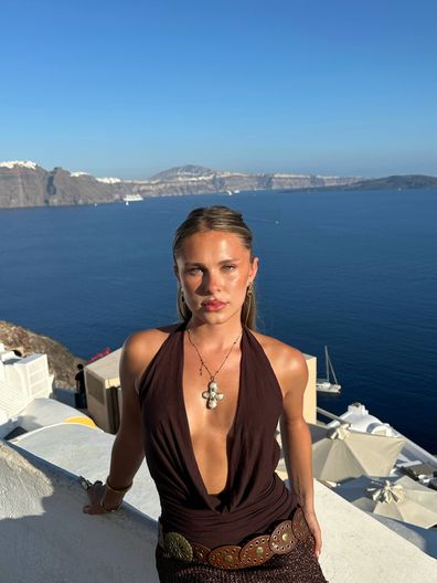 Australian actress and social media star Alea O'Shea has revealed she has been diagnosed with brain cancer.
