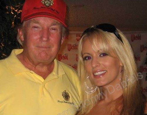Donald Trump și Stephanie Clifford, cunoscute și sub numele de Stormy Daniels.  (spatiul meu)