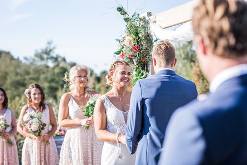 Mikhala and Jesse Fisher say 'I do'. Picture: Carmen Bunting Photography