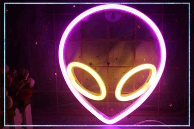 9PR: Neon Alien head light.