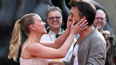 Scarlett Johansson and Jonathan Bailey