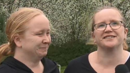 Amy De Battista (L) and Claire Oliver remember their brother. (9NEWS)