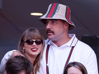 Taylor Swift's relationship with Travis Kelce