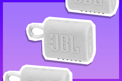 9PR: JBL GO 3 Portable Waterproof Speaker, White