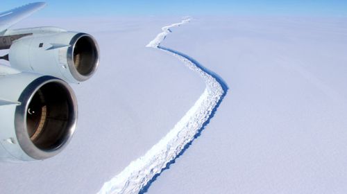 Iceberg the size of Kangaroo Island set to break away