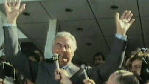 'The nation has lost a legend': Bill Shorten pays tribute to Gough Whitlam