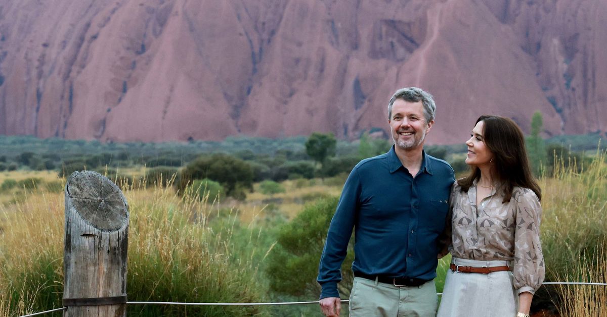 Queen Mary and King Frederik watch sunset at Uluru as they begin ...