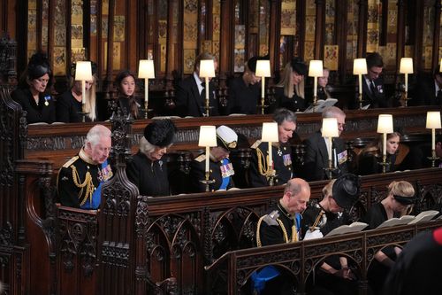 The committal service at St George's Chapel, Windsor Castle, took place following the state funeral at Westminster Abbey.  A private burial in The King George VI Memorial Chapel followed.