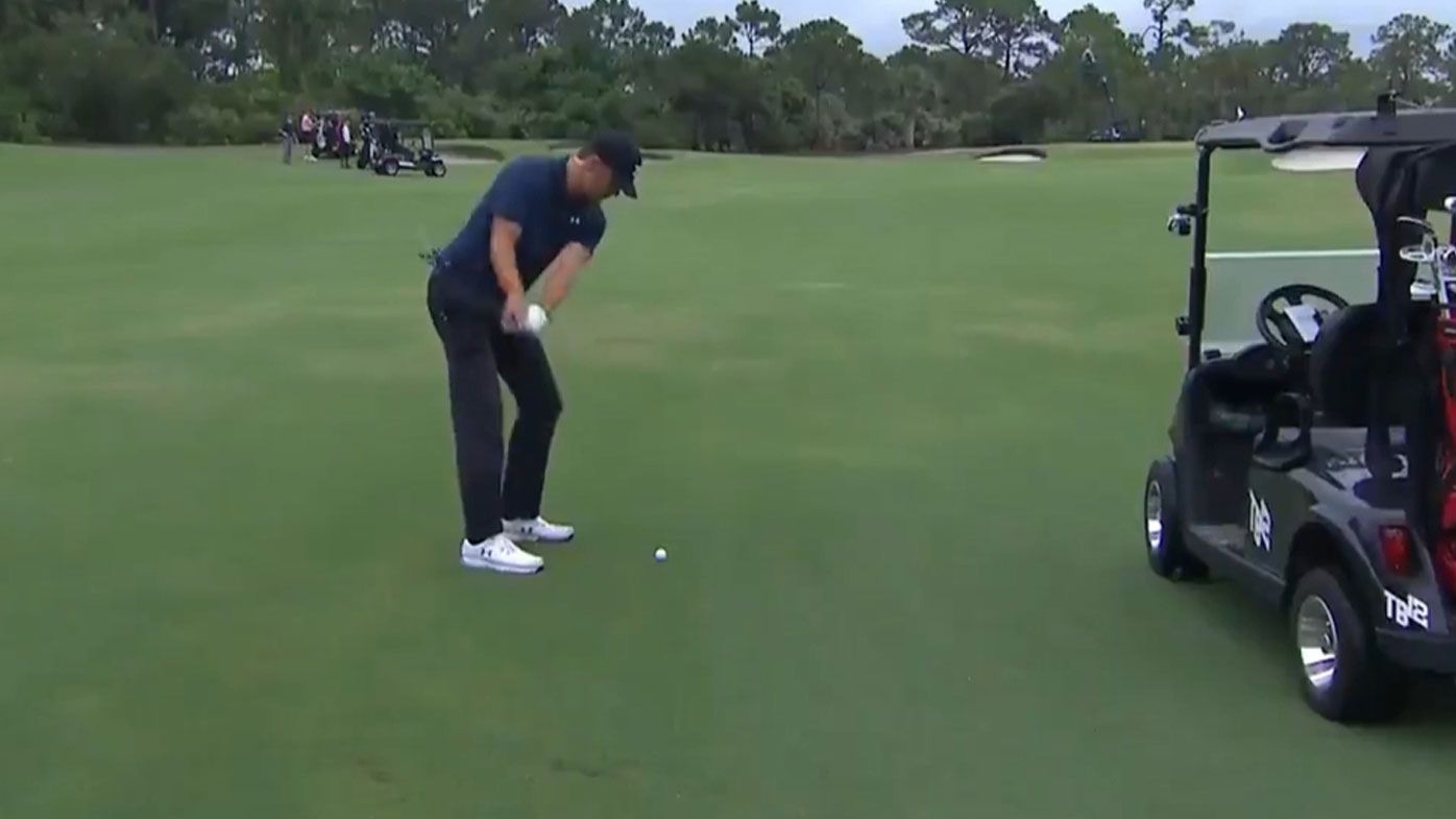 The Match 2 Tom Brady Stunning Shot For Birdie In Charity Exhibition With Tiger Woods Phil Mickelson Peyton Manning