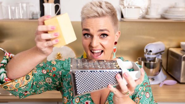 Jane de Graaff demonstrates the cheese grater hack you need