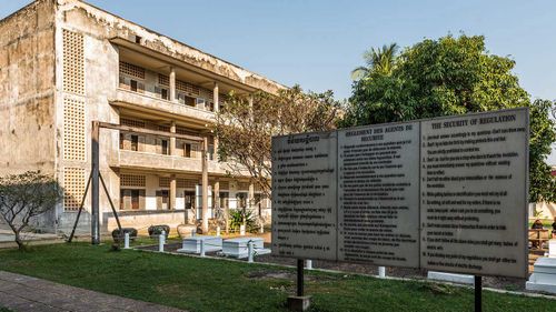 S-21'de kuralların ihlali ağır cezalara yol açıyordu.