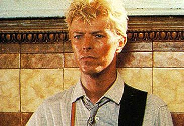 Which music video did David Bowie film in Australia's Carinda Hotel?