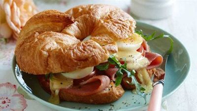 <a href="http://kitchen.nine.com.au/2016/05/05/16/28/breakfast-croissants" target="_top">Breakfast croissants</a> recipe