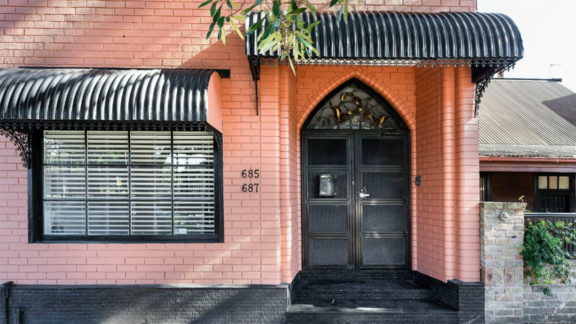 First vegan restaurant in Sydney is now a sleek home with a pink façade