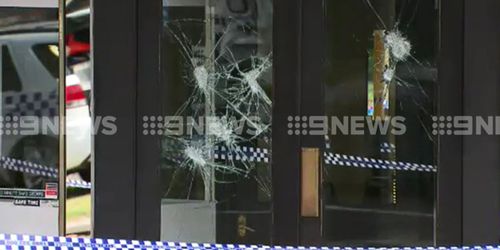 The thieves targeted the store about 1.25pm. (9NEWS)