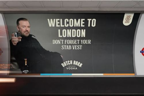 Ricky Gervais, Londra Ulaşım İdaresi'ni eleştiriyor.