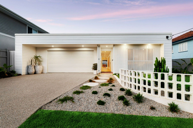 Mid-century modern home for sale in Australia.