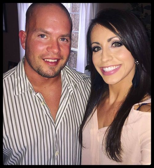 Wife Lindsay Cappotelli announced the news of Matt's death on Facebook.