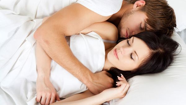 Couples sleep in sync when the wife is happy - 9Coach