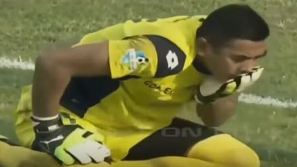 Indonesian fans mourn death of keeper