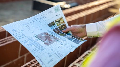 Um conselho municipal de Perth foi forçado a pedir desculpas depois que 46 árvores foram derrubadas por engano em uma tão esperada reforma do parque de US$ 8,1 milhões.