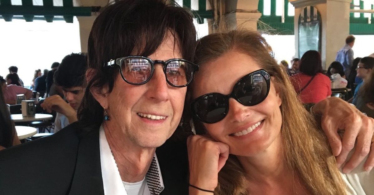 Model Paulina Porizkova shares moving tribute to late husband Ric(02)