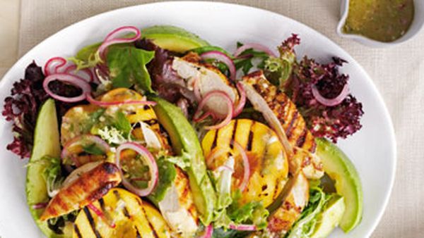 Chicken salad with peaches