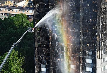 A fire in which block of London flats caused the deaths of 72 people in 2017?