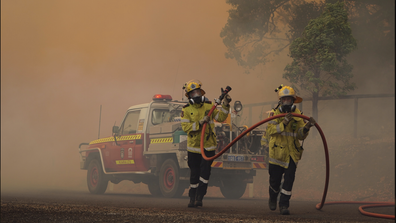 Firefighters are battling to contain a fast-moving blaze in Perth's north-east.