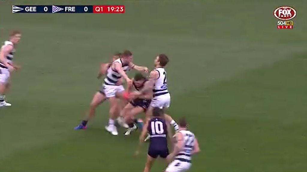 Selwood out cold after brutal head knock