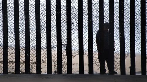 Trump's 'big, beautiful' border wall to be 9.1m high