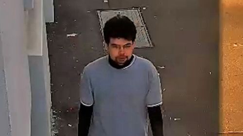 Police believe this man may be able to help them with their enquiries. (NSW Police)