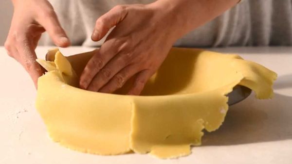 How to make shortcrust pie crust recipe video