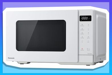 9PR: Panasonic 900W Compact Microwave Oven, 25L