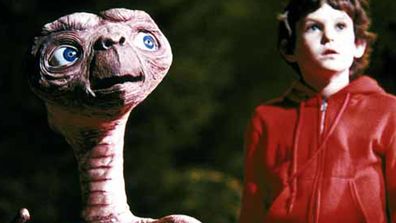  E.T. and Elliot reunite, short film