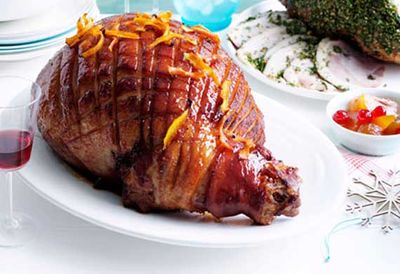 Herb and pine nut-crusted roast ham