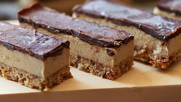 Brooke Meredith's raw vegan caramel slice